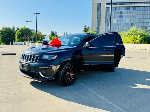 Used 2014 Jeep Grand Cherokee SRT8 w/ Luxury Group II AWD/4WD image 71