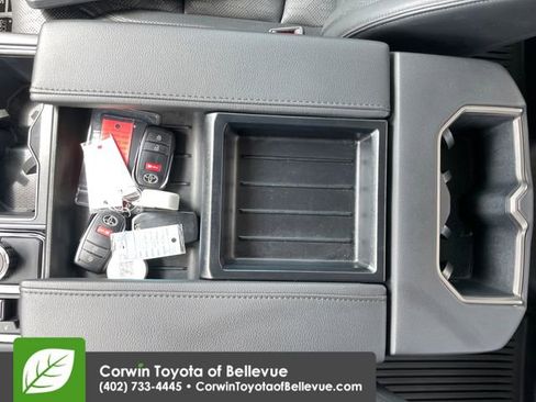 Used 2024 Toyota Tundra Limited AWD/4WD image 15
