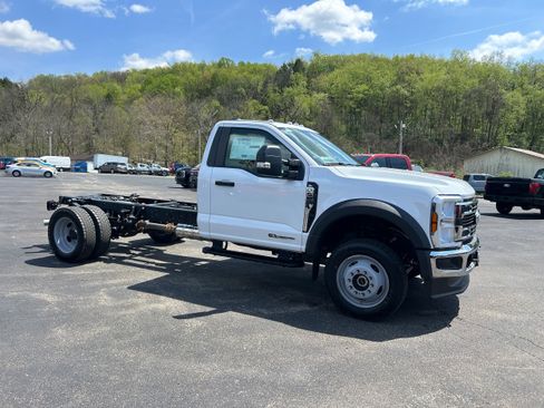New 2026 Ford F550 4x4 Regular Cab Super Duty image 13