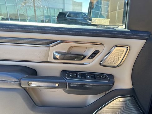 Used 2020 RAM 1500 Limited image 11