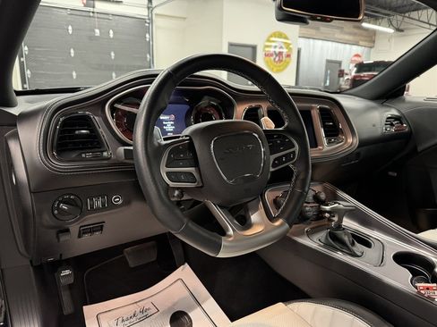 Used 2023 Dodge Challenger SRT Hellcat w/ Driver Convenience Group image 23
