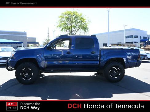 Used 2014 Toyota Tacoma 4x4 Double Cab w/ TRD Off-Road Package image 4