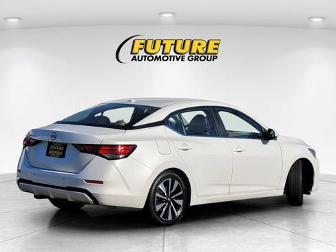 Used 2025 Nissan Sentra SV w/ SV Premium Package FWD image 4