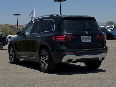 Certified 2026 Mercedes-Benz GLB 250 image 10