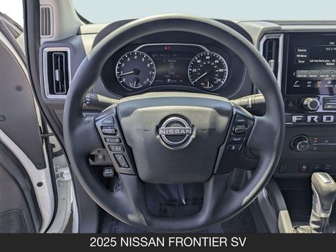Certified 2025 Nissan Frontier SV RWD image 32