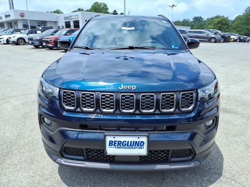 New 2026 Jeep Compass Latitude AWD/4WD image 9