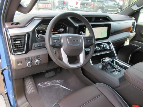 New 2026 GMC Sierra 1500 Denali w/ Denali Reserve Package image 15