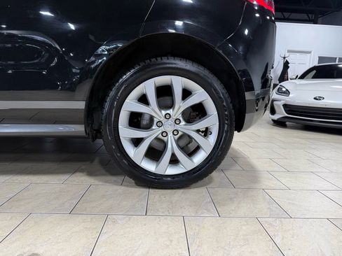 Used 2020 Land Rover Range Rover Evoque R-Dynamic S image 36