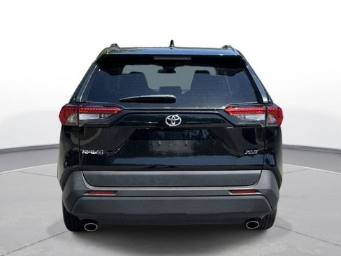 Used 2025 Toyota RAV4 XLE FWD image 7