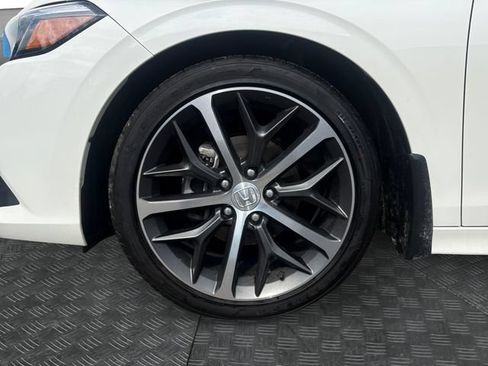 Used 2024 Honda Civic Touring image 14
