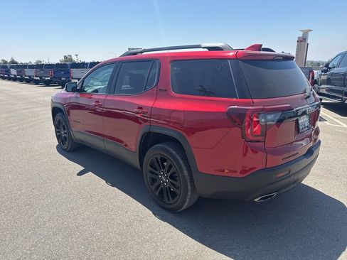 Used 2022 GMC Acadia SLE w/ Driver Convenience Package FWD image 4