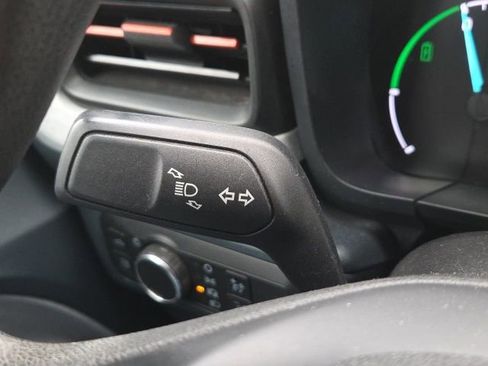 Certified 2022 Ford Maverick XLT image 38