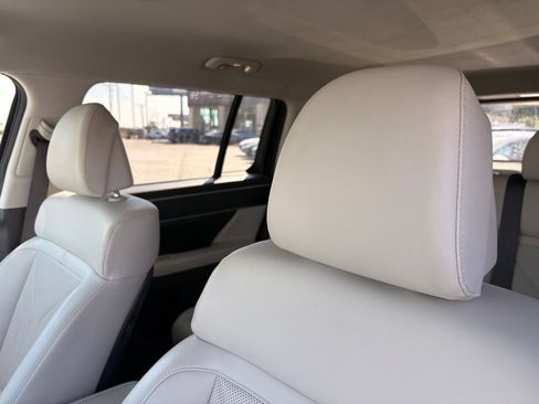 Used 2025 Hyundai Santa Fe SEL FWD image 24