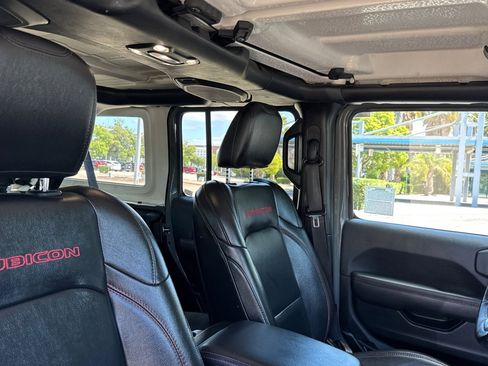 Used 2021 Jeep Wrangler Unlimited Rubicon image 16