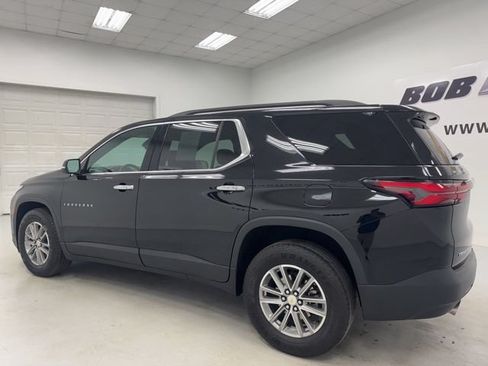 Used 2023 Chevrolet Traverse LT FWD image 7