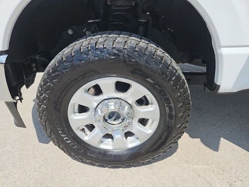Used 2024 Ford F250 XLT w/ FX4 Off-Road Package AWD/4WD image 19