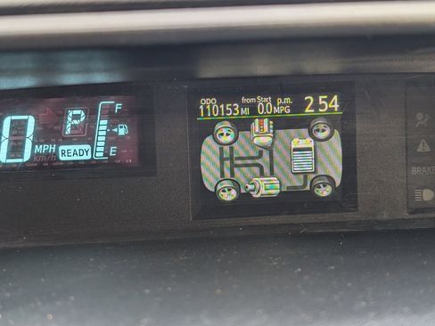 Used 2014 Toyota Prius C Four image 20