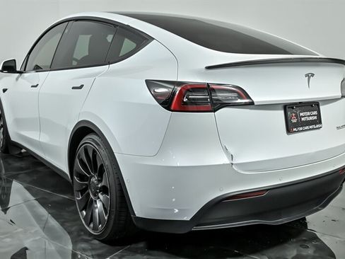 Used 2022 Tesla Model Y Performance AWD/4WD image 7