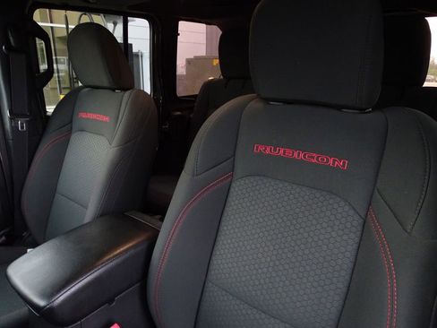 Used 2021 Jeep Wrangler Unlimited Rubicon image 28