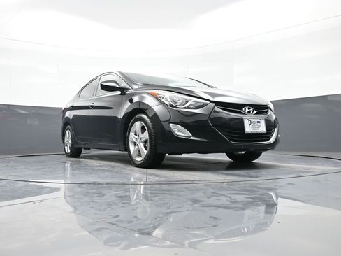 Used 2013 Hyundai Elantra GLS w/ Preferred Pkg image 26