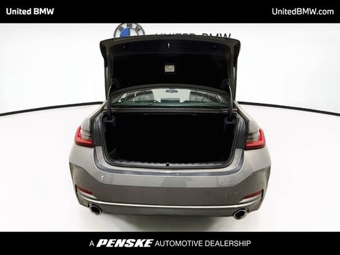 Used 2024 BMW 330i Sedan w/ Premium Package RWD image 21