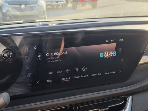 Used 2024 Buick Envista Sport Touring w/ Convenience I Package image 16