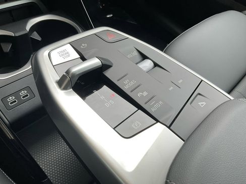 Certified 2025 BMW X2 xDrive28i w/ Technology Package image 20