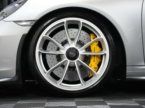 Used 2018 Porsche 911 GT3 image 57