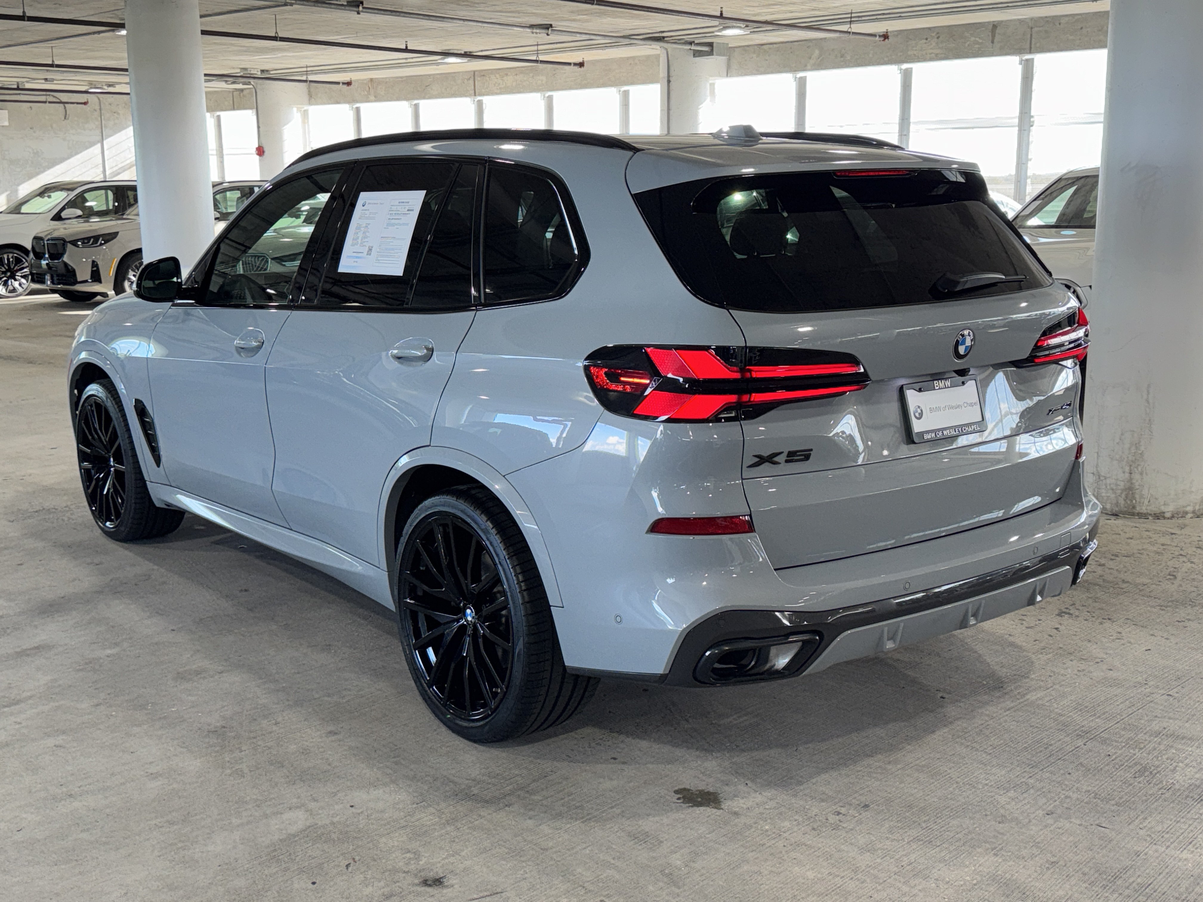 Used 2025 BMW X5 xDrive40i w/ M Sport Package AWD/4WD image 6