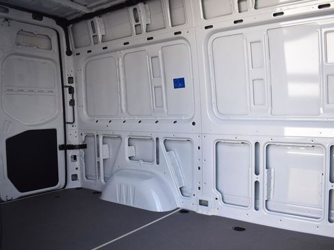 New 2025 Mercedes-Benz Sprinter 2500 image 8