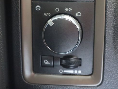 Used 2012 RAM 3500 ST w/ Chrome Appearance Group image 22