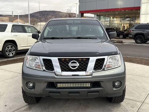 Used 2021 Nissan Frontier SV image 3