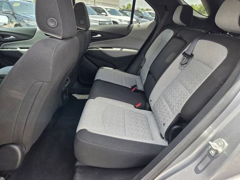 Used 2023 Chevrolet Equinox LS w/ LS Convenience Package FWD image 7