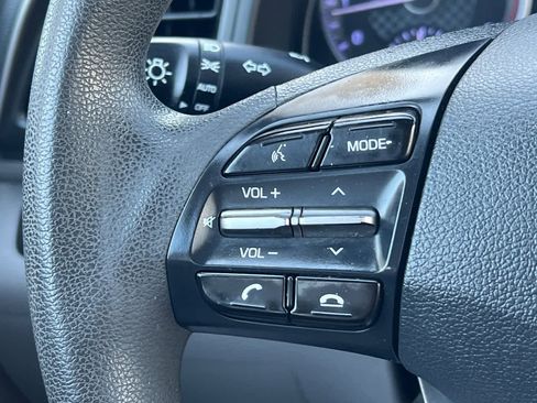 Used 2019 Hyundai Elantra SEL image 28