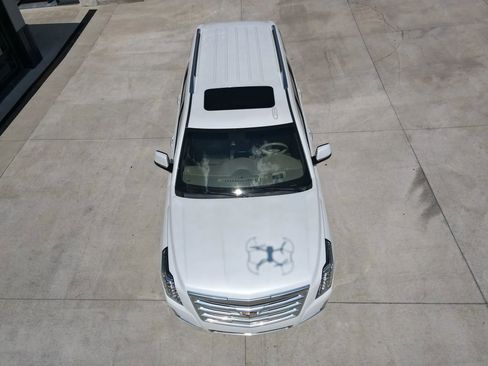 Used 2019 Cadillac Escalade Platinum image 63