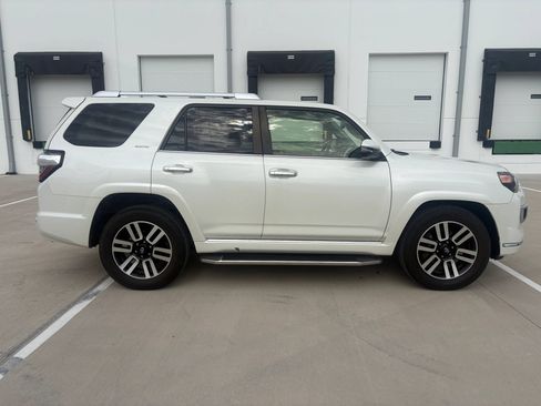 Used 2019 Toyota 4Runner Limited RWD image 3