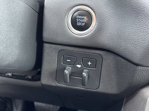 Used 2024 Toyota Tundra Limited image 28