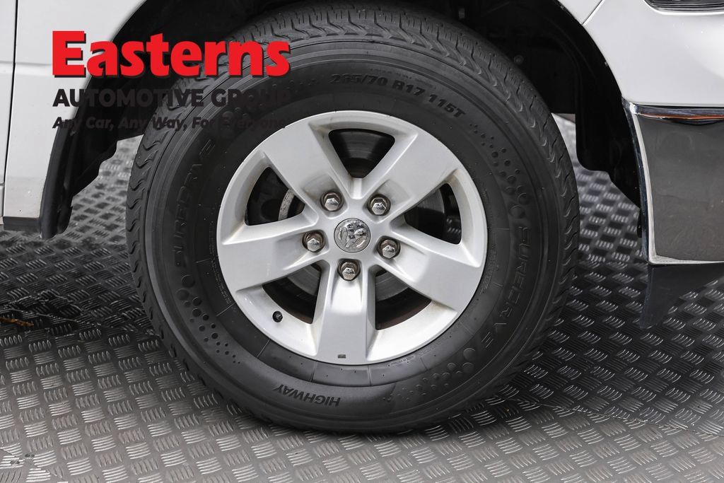 Used 2024 RAM 1500 Classic SLT AWD/4WD image 28