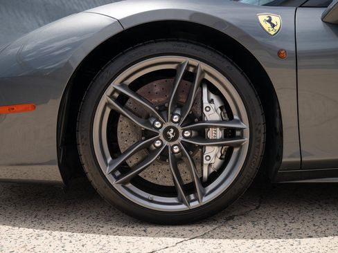 Used 2017 Ferrari 488 Spider RWD image 16