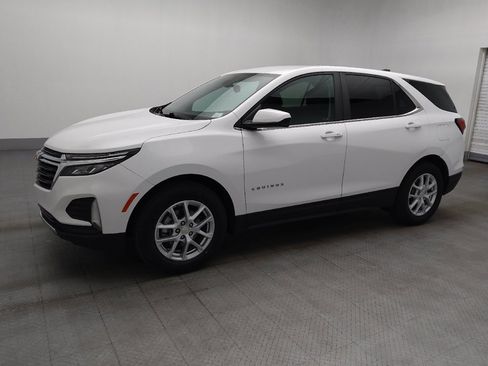 Used 2023 Chevrolet Equinox LT FWD image 2