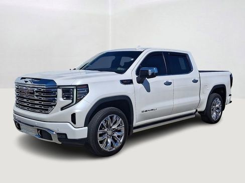 Used 2024 GMC Sierra 1500 Denali AWD/4WD image 3