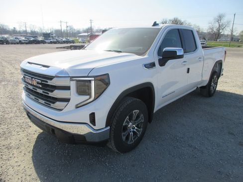 New 2026 GMC Sierra 1500 SLE image 10