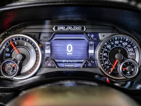 Used 2019 RAM 2500 Laramie image 17