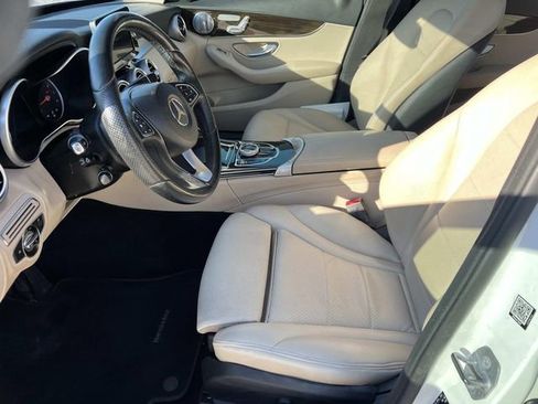 Used 2017 Mercedes-Benz C 300 4MATIC Sedan image 20