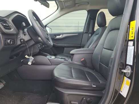 Used 2023 Ford Escape Active w/ Tech Pack #2 image 4