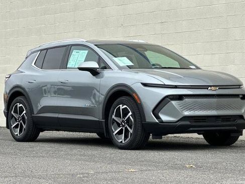 New 2026 Chevrolet Equinox EV LT FWD image 1