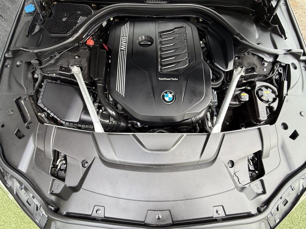 Used 2022 BMW 740i RWD image 37