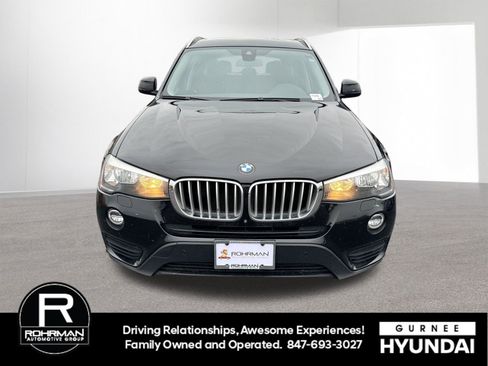 Used 2017 BMW X3 xDrive28i image 3