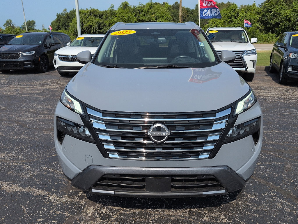 Used 2025 Nissan Rogue SL w/ SL Premium Package FWD image 3