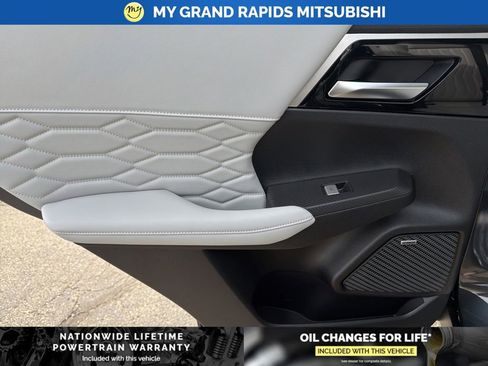 New 2026 Mitsubishi Outlander SEL AWD/4WD image 23